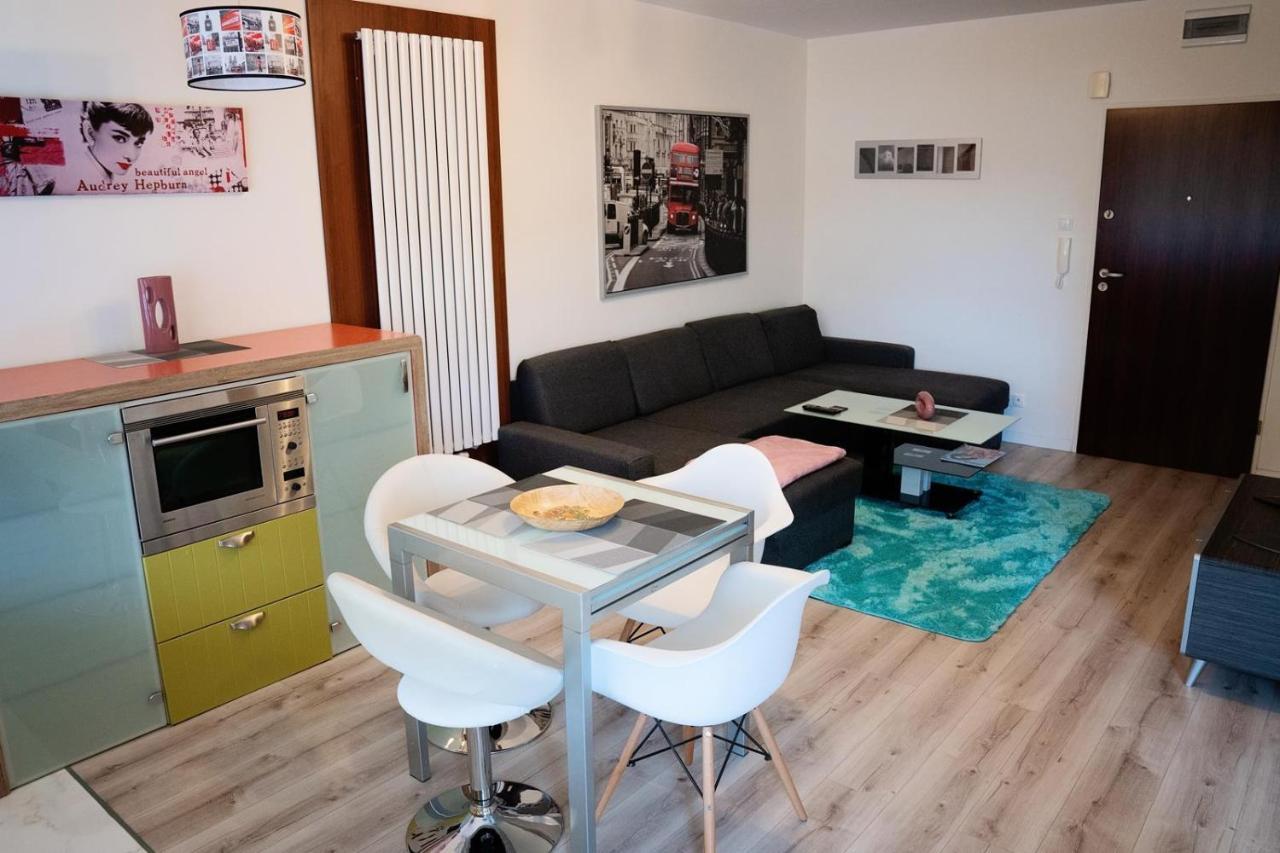 Apartamenty Na Wydmie ウストカ エクステリア 写真